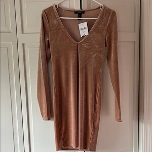 Elegant Velvet Long Sleeve Dress